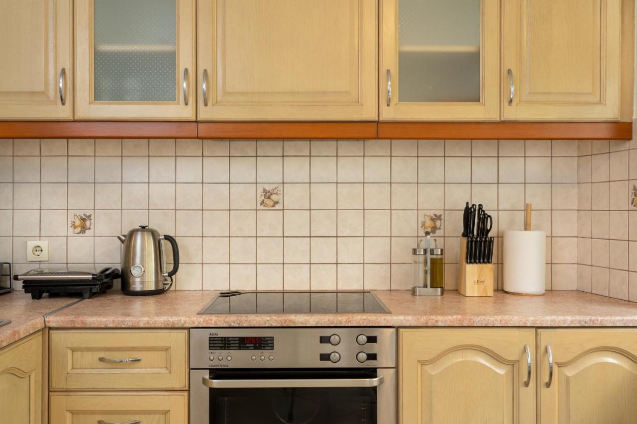 Cozy Artistic Nest 1br Near Metro & Acropolis *