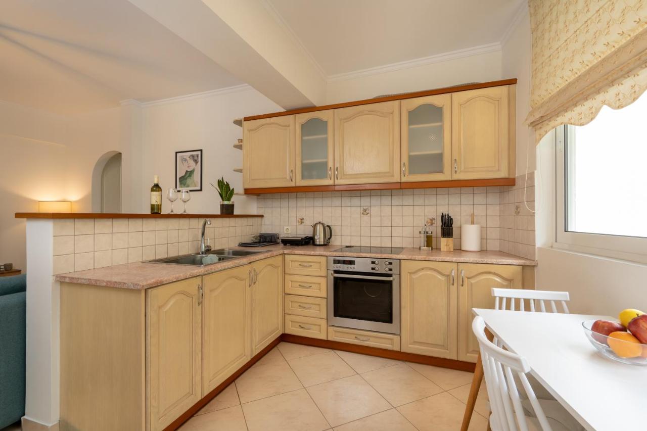 Cozy Artistic Nest 1br Near Metro & Acropolis * Athens